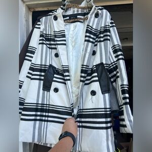 BCX White-Black Checkered Coat